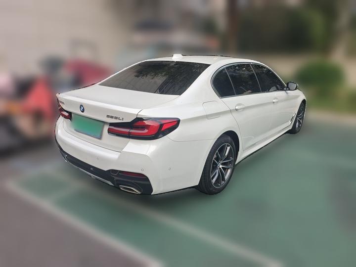 5 Series 2022 Facelift 525Li M Sport Package photo 4