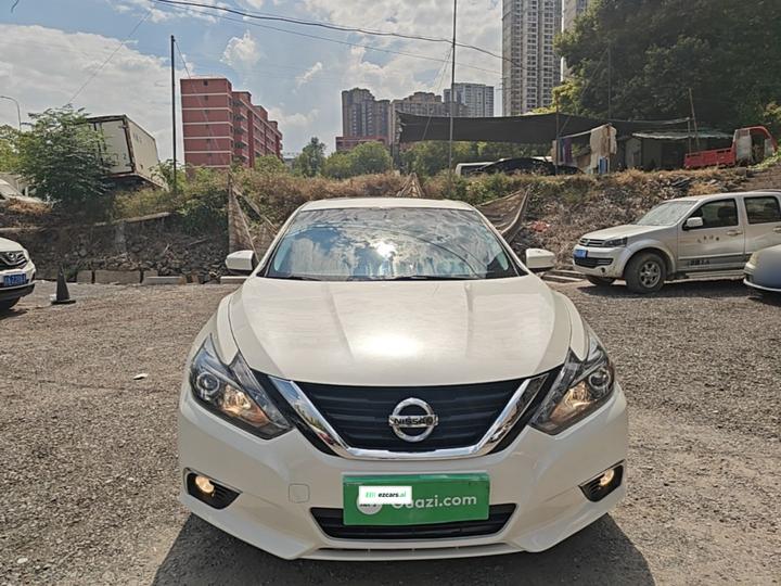 Teana 2018 2.0L XL photo 2
