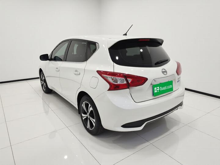 Tiida 2020 1.6L CVT photo 4