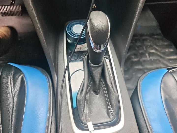 Cavalier 2019 320 AT photo 6