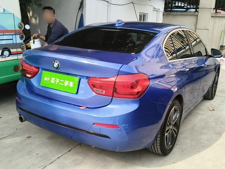 1 Series 2018 118i Sport photo 4