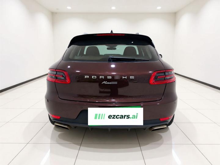 2017 Macan 2.0T photo 5
