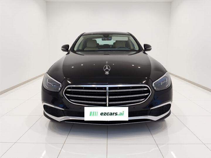 E-Class 2021 E 300 L Luxury photo 2