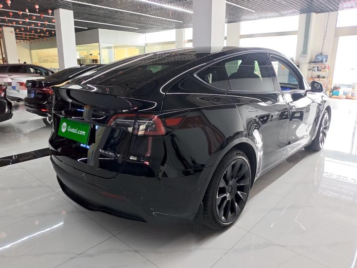 Model Y 2022 Facelift RWD photo 6
