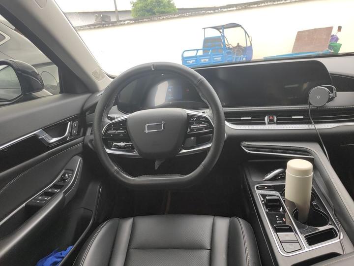 Bestune B70 2024 1.5T photo 3
