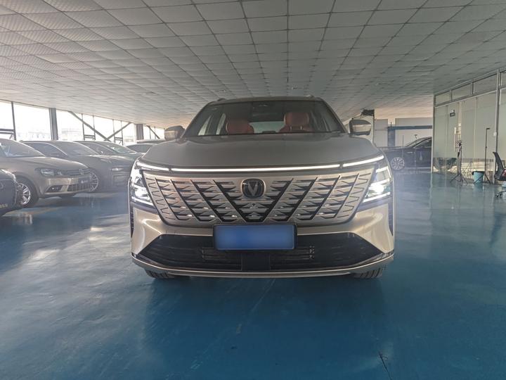 CS75 PLUS 2025 4th Gen UItra 2.0T photo 2