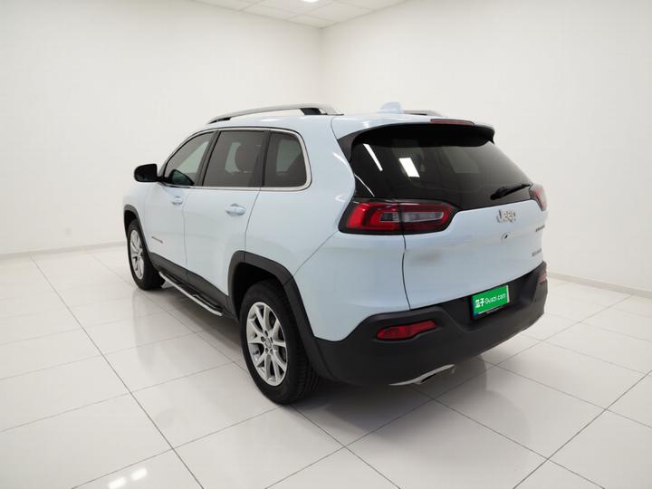 Cherokee 2017 2.0L photo 4
