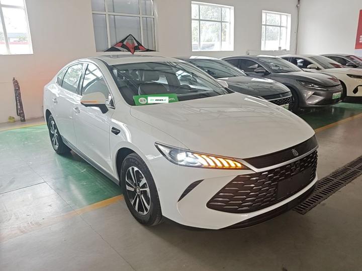 Qin PLUS 2025 DM-i ADAS 120KM photo 3