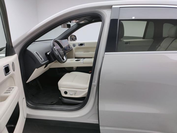 Li Auto L6 2024 Pro photo 6