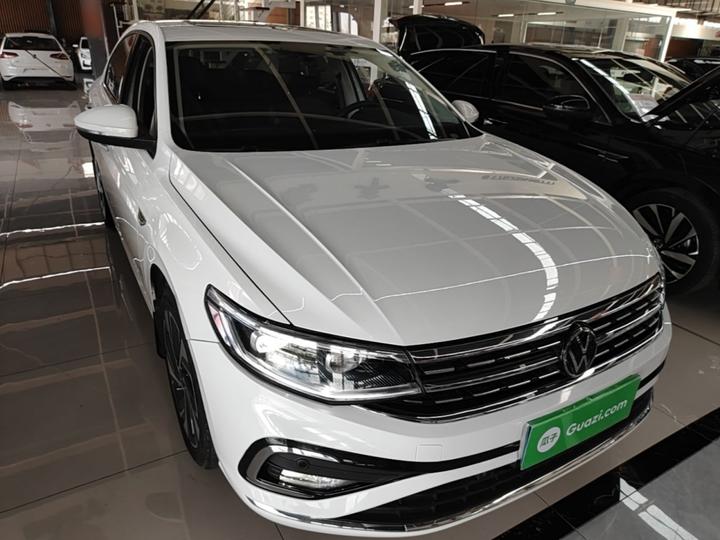 Bora 2023 200TSI DSGPRO photo 3