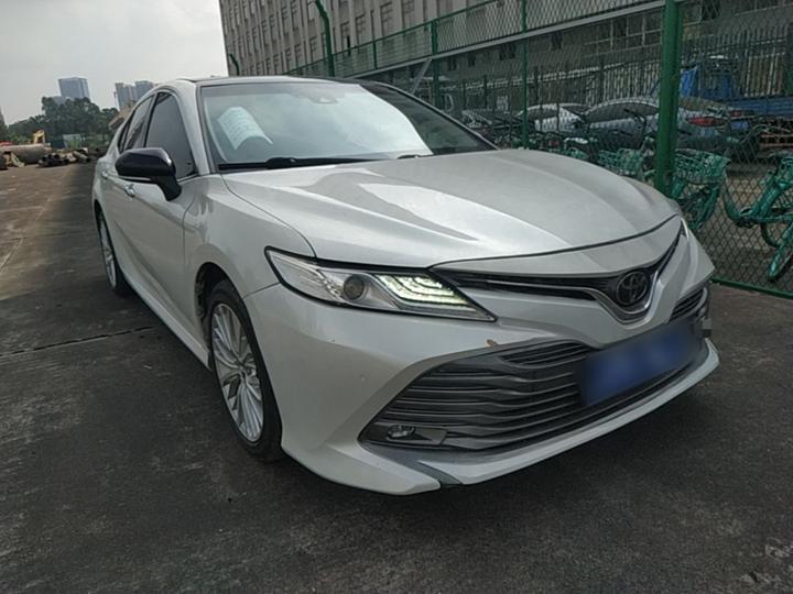Camry 2019 Facelift 2.5G Luxury photo 3