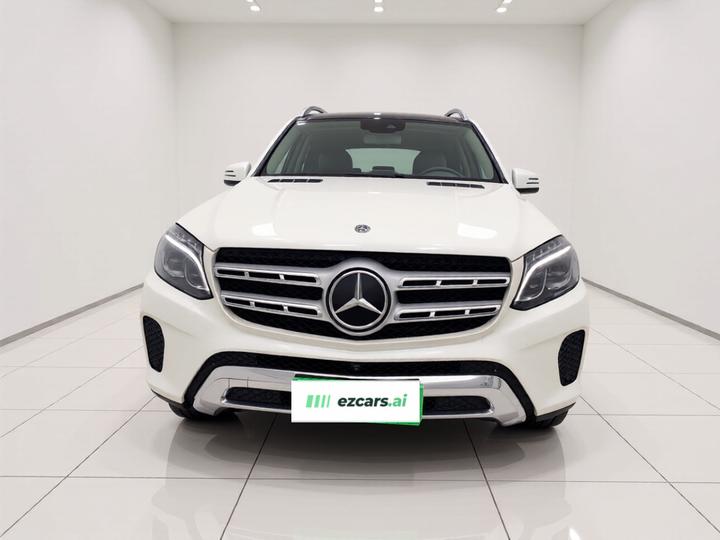 GLS 2018 Facelift GLS 320 4MATIC photo 2