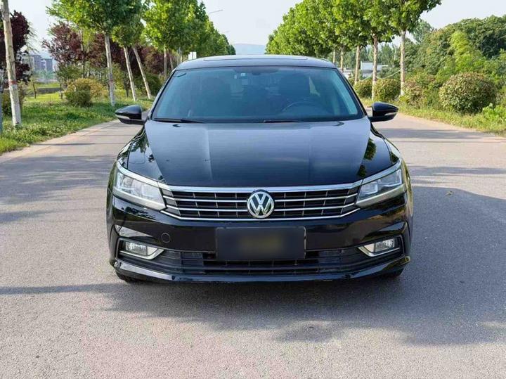 Passat 2016 330TSI DSG photo 2
