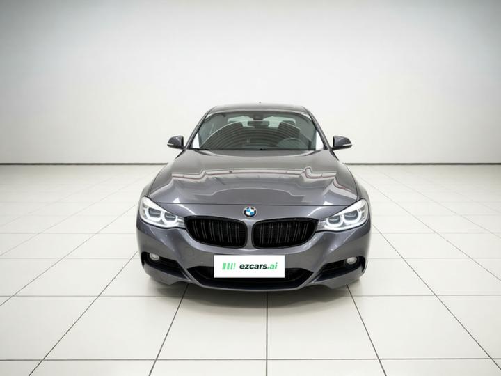 3 SeriesGT 2019 320i M Sport Package photo 2