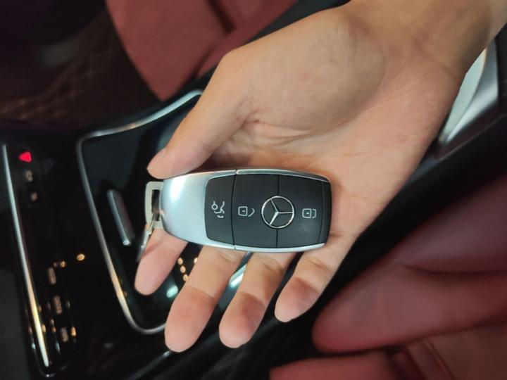 C-Class 2021 C 260 Starlight Edition photo 8