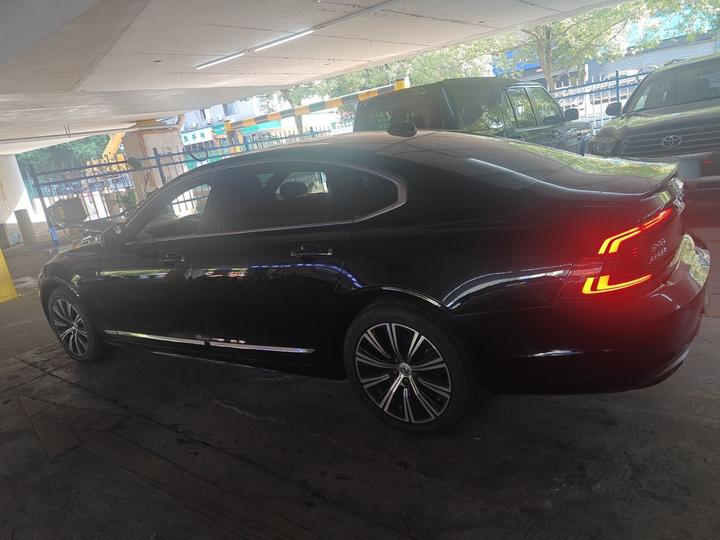 S90 2021 B5 Luxury photo 3