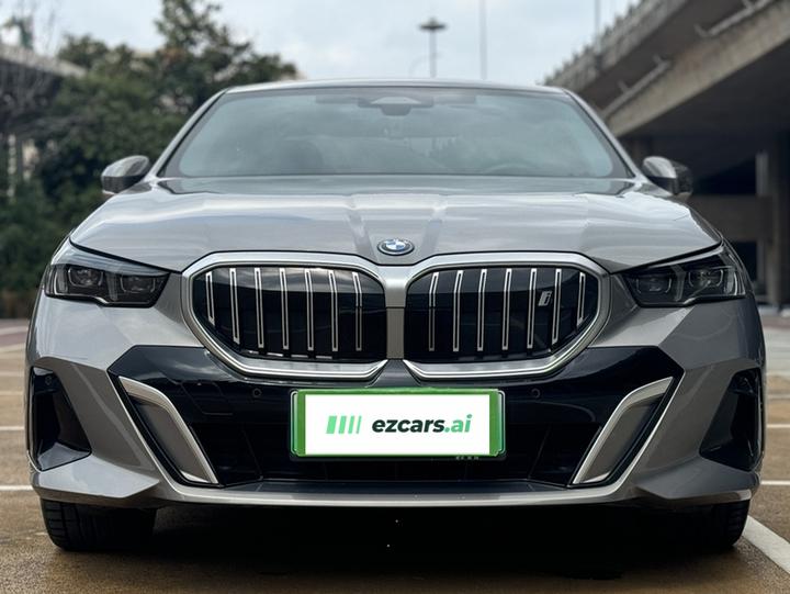 i5 2024 eDrive 35L M Sport Package photo 4