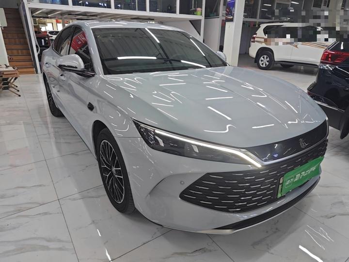 Qin L 2025 DM-i ADAS 120KM photo 3