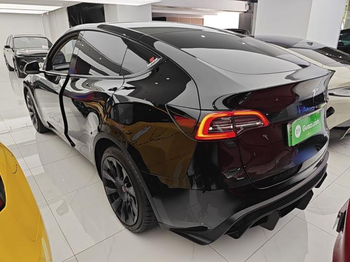 Model Y 2022 RWD photo 4