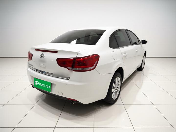 2013 Sedan 1.6L AT photo 6