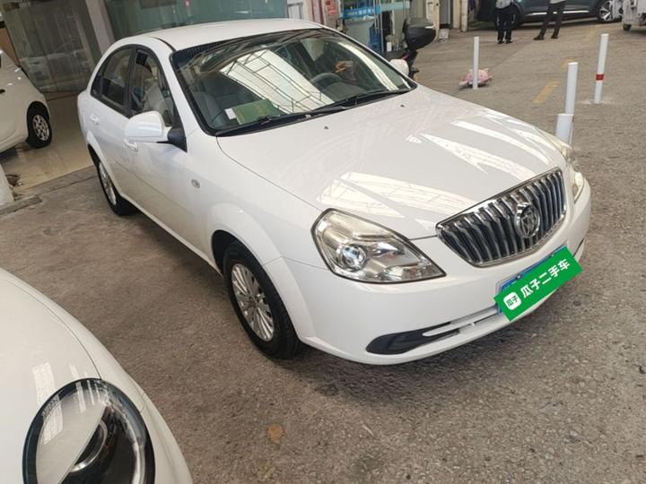Excelle 2015 1.5L AT Classic photo 3