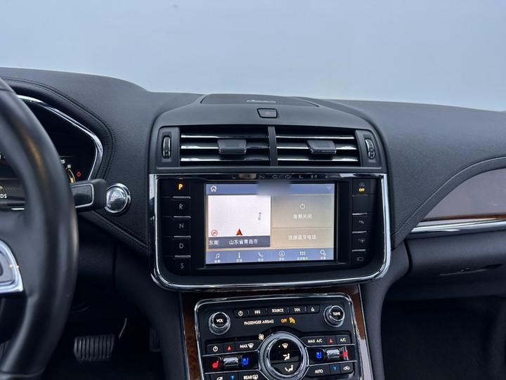 2019 2.0T RWD China VI photo 6