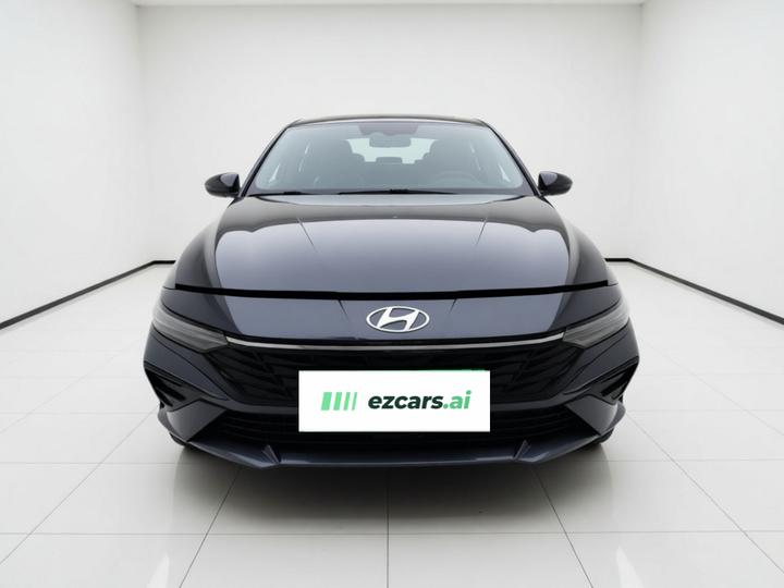 Elantra 2023 1.5L CVT LUX Premium photo 2