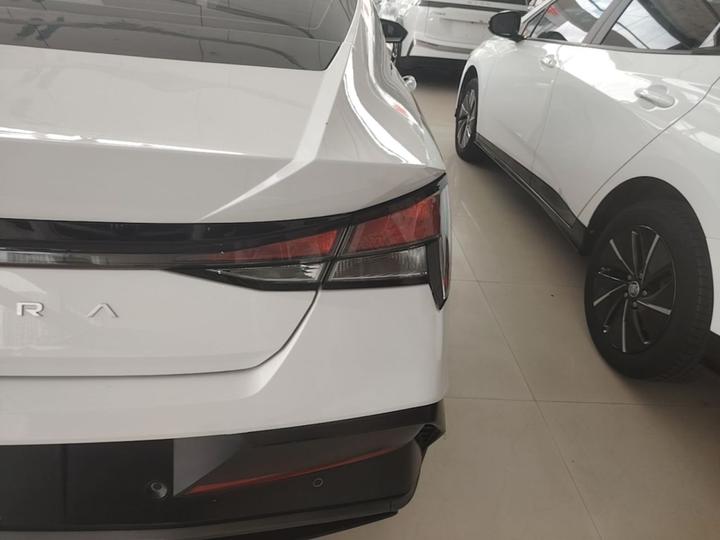 Elantra 2023 1.5L CVT GLX Elite photo 7