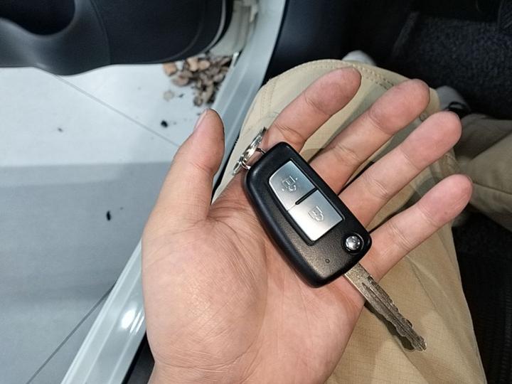 Tiida 2016 1.6L CVT photo 8