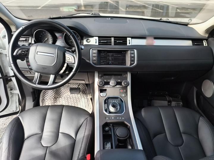 Range Rover Evoque 2015 2.0T 5-Door photo 5