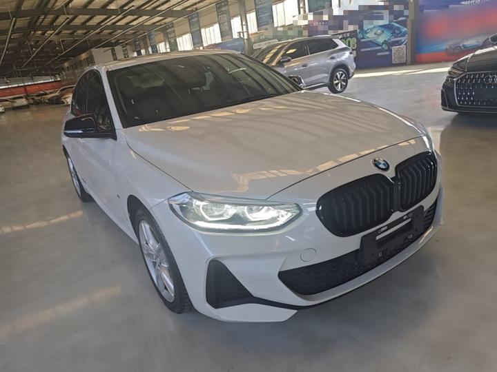 1 Series 2021 120i M Sport photo 3