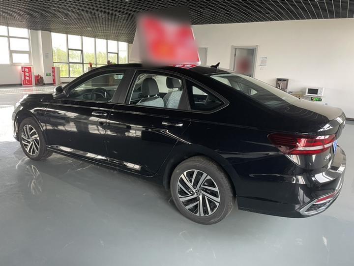 Lavida 2026 1.5L AT photo 4