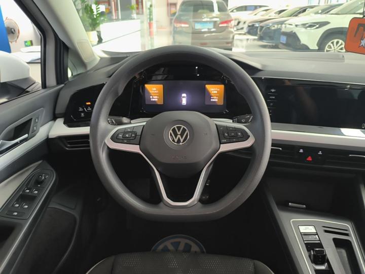 Golf 2023 200TSI DSG photo 6