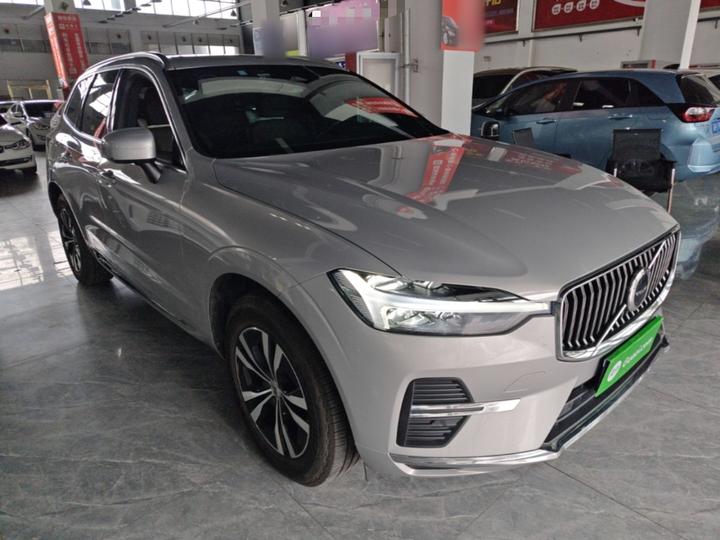 XC60 2023 B5 AWD Luxury photo 3