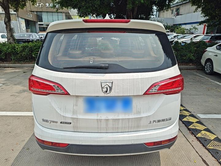 730 2017 1.8L iAMT Exclusive 7-Seater photo 3