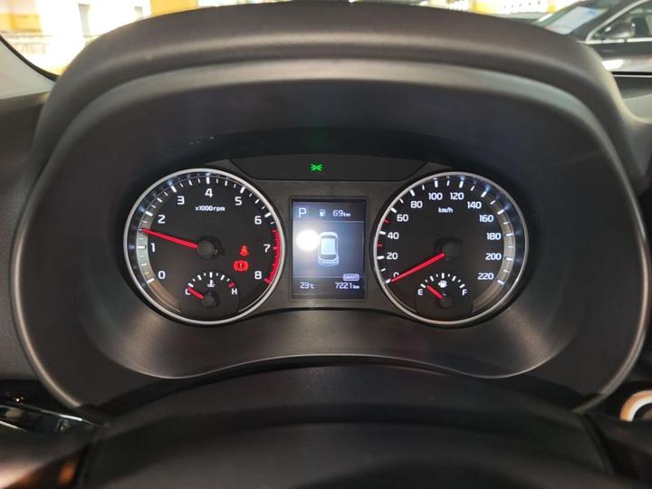 Stonic 2026 1.4L AT photo 4