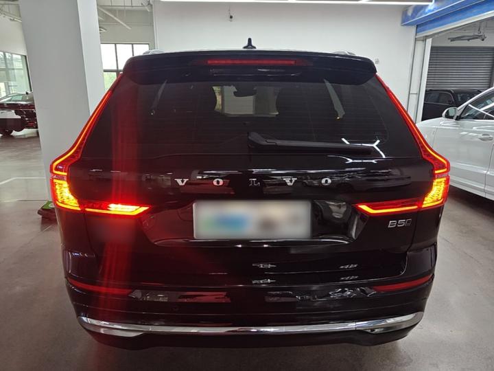 XC60 2024 B5 AWD Luxury photo 5