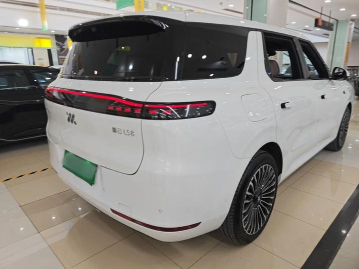 IM Motors LS8 2026 52 Max+ Tech Flagship 5-Seater photo 6