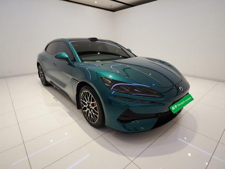 Z9GT 2026 Noble photo 3