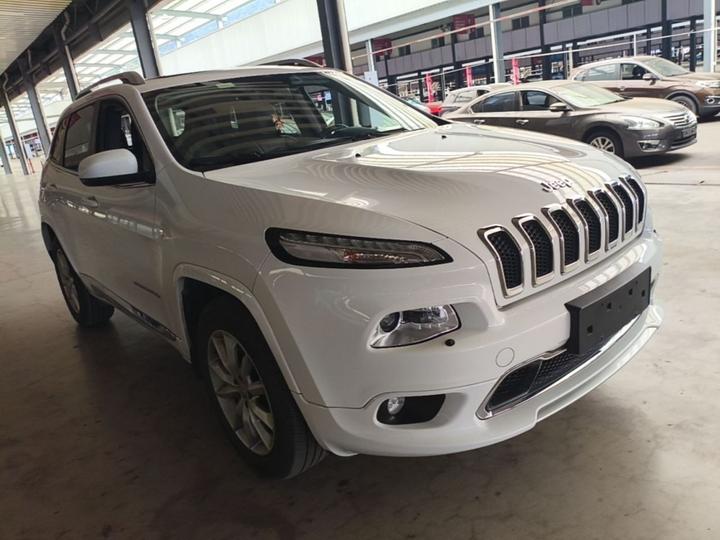 Cherokee 2017 2.4L Excellence photo 3