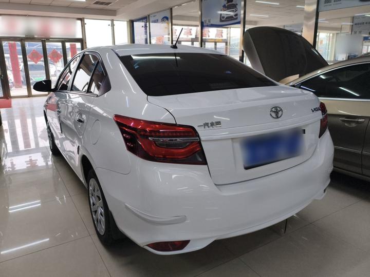 Vios 2022 1.5L 20 Anniversary Edition photo 4