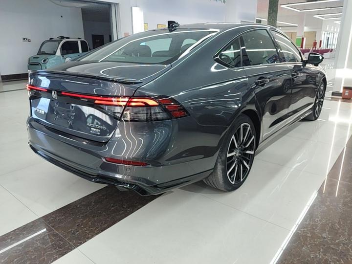 Accord 2023 260TURBO Flagship photo 3
