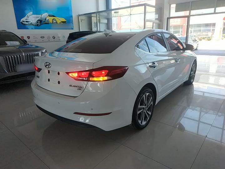 Elantra 2016 1.6L AT Smart Elite photo 4