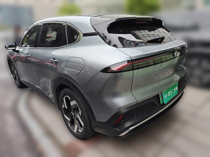 2024 600km EV photo 4