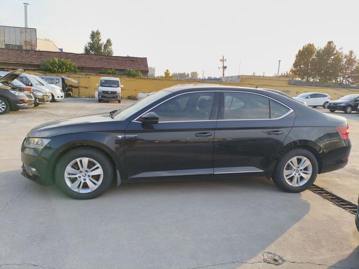 Superb 2018 TSI280 DSG Standard China V photo 3