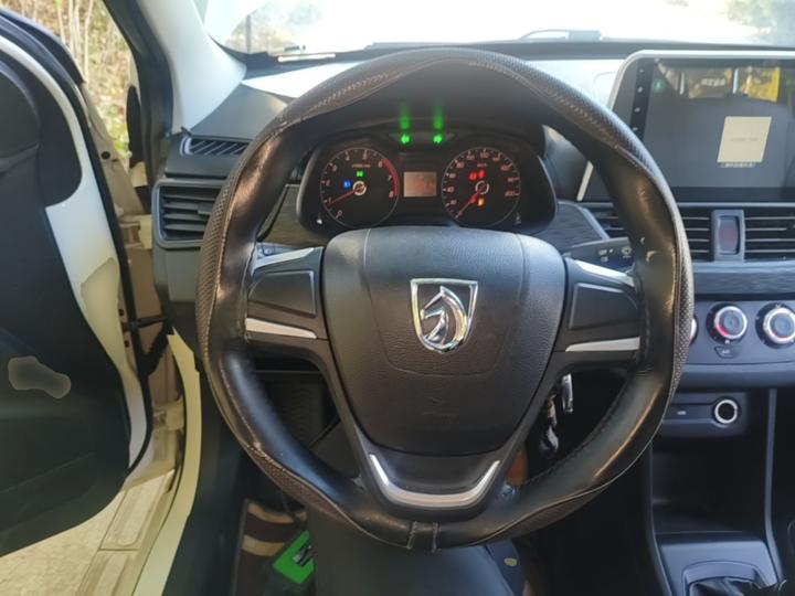 310 2016 1.2L MT Comfort photo 6