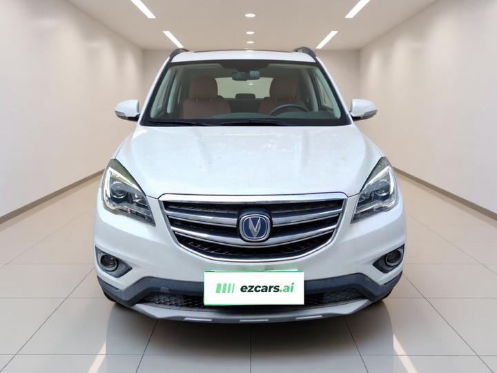 CS35 2017 1.6L AT Luxury photo 2