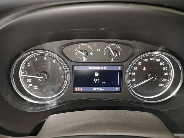 LaCrosse 2022 652T Luxury photo 3