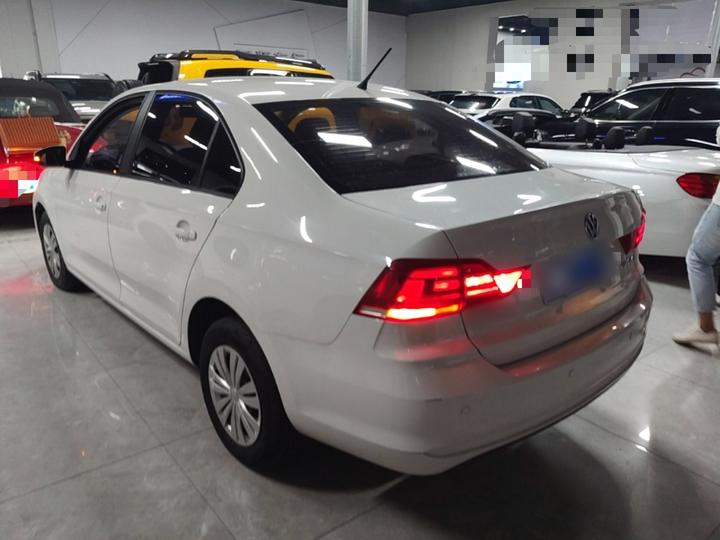 Santana 2019 1.5L AT China VI photo 4