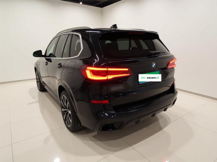 X5 Imported 2021 xDrive40i M Sport Package photo 4